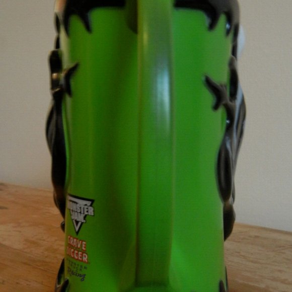 Grave Digger Monster Jam Plastic Skull Head Cup Scary Light Up Mug Or Decor 6.5” - Picture 5 of 16